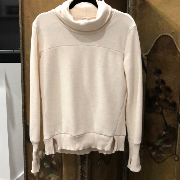ALO Yoga Tops - Alo Haze Long Sleeve Sweatshirt Sweater - xs